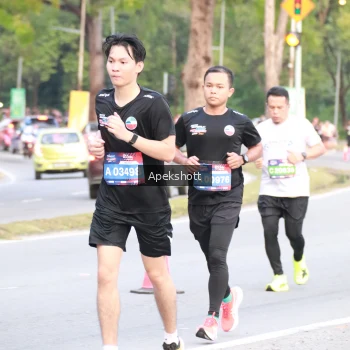 Runner Photo 3903924