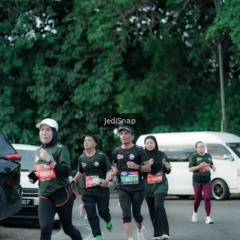 Runner Photo 3903925