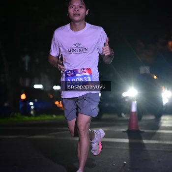 Runner Photo 3903941
