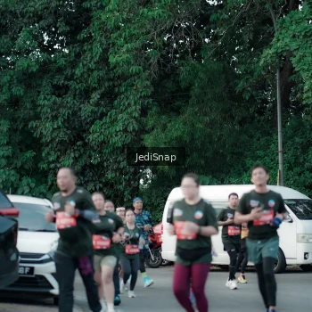 Runner Photo 3903961