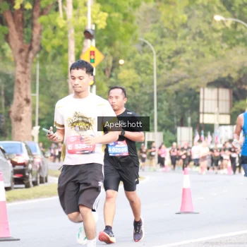 Runner Photo 3903974