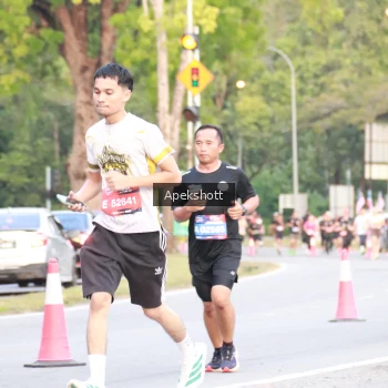 Runner Photo 3903993