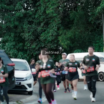Runner Photo 3904022