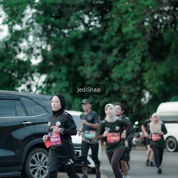 Runner Photo 3904072
