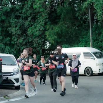 Runner Photo 3904136