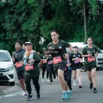 Runner Photo 3904191