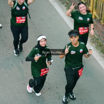 Runner Photo 3904194