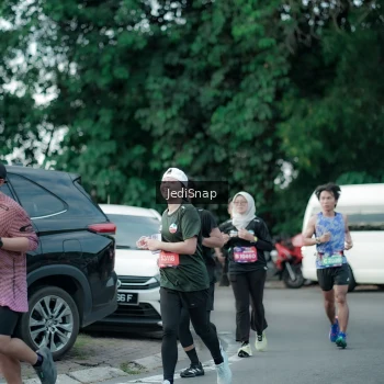 Runner Photo 3904233