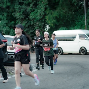 Runner Photo 3904246