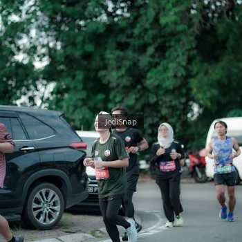 Runner Photo 3904256