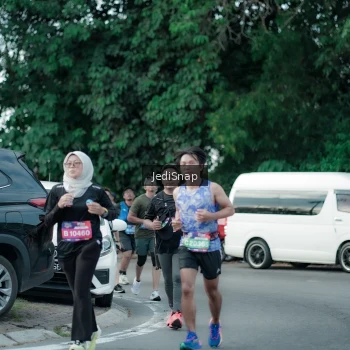 Runner Photo 3904270