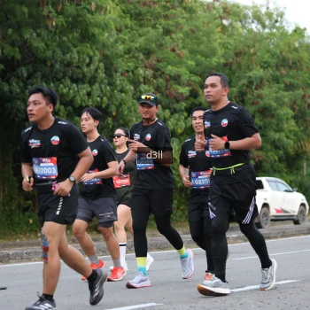 Runner Photo 3904304
