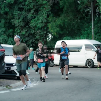 Runner Photo 3904312