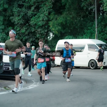 Runner Photo 3904323