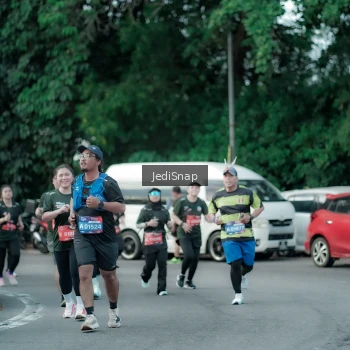 Runner Photo 3904343