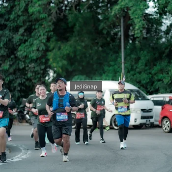 Runner Photo 3904344
