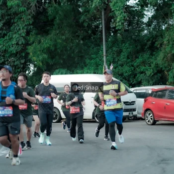 Runner Photo 3904359