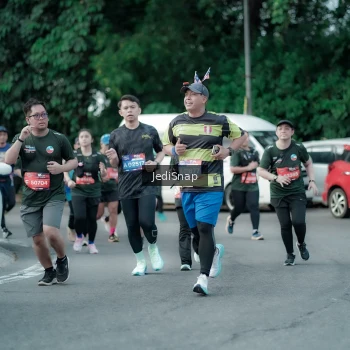 Runner Photo 3904393
