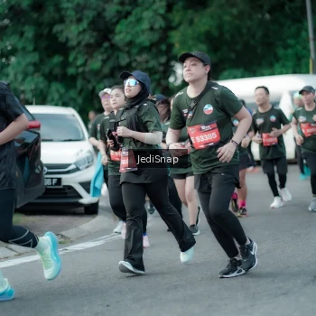 Runner Photo 3904442