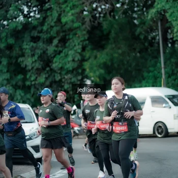 Runner Photo 3904464