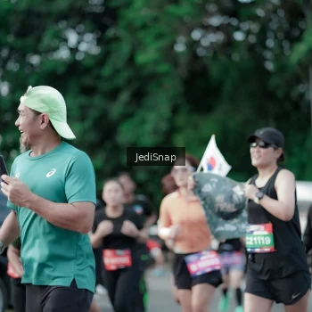 Runner Photo 3904576