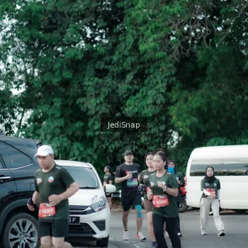 Runner Photo 3904661