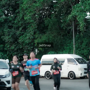 Runner Photo 3904687