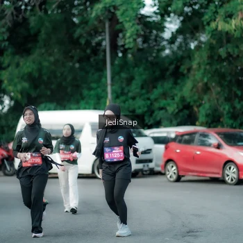 Runner Photo 3904705