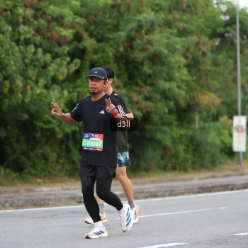 Runner Photo 3904720