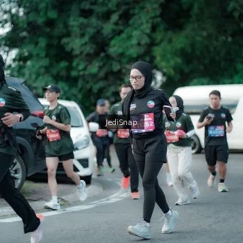 Runner Photo 3904729
