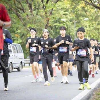 Runner Photo 3904774