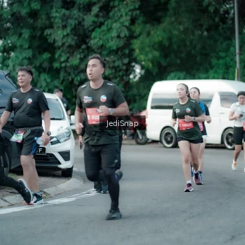 Runner Photo 3904829