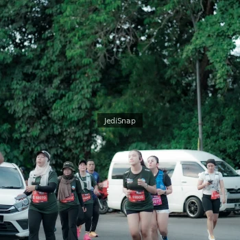 Runner Photo 3904849