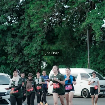 Runner Photo 3904864