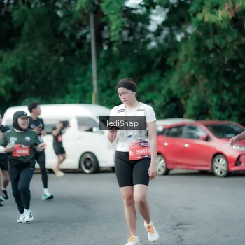 Runner Photo 3904981
