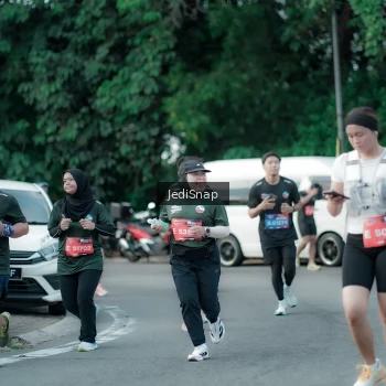 Runner Photo 3904982