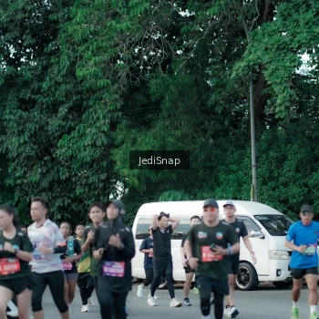 Runner Photo 3905093