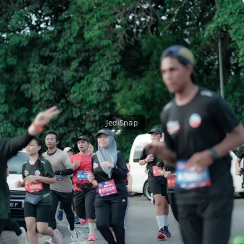 Runner Photo 3905129