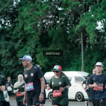 Runner Photo 3905144