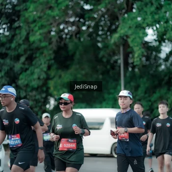 Runner Photo 3905153