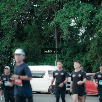 Runner Photo 3905173