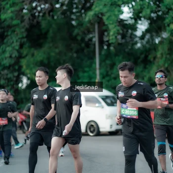 Runner Photo 3905193