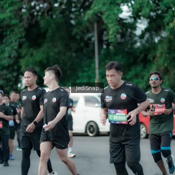Runner Photo 3905194