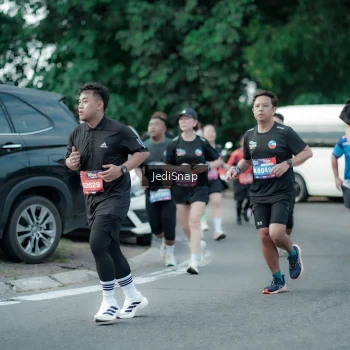 Runner Photo 3905230