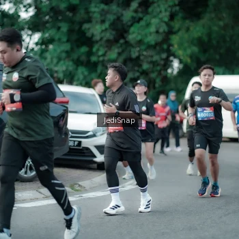 Runner Photo 3905232