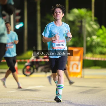 Runner Photo 3905266