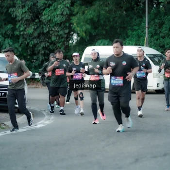 Runner Photo 3905332