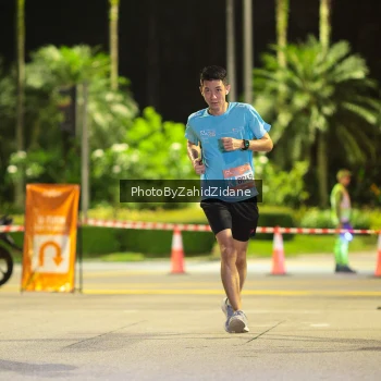 Runner Photo 3905349