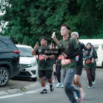 Runner Photo 3905373