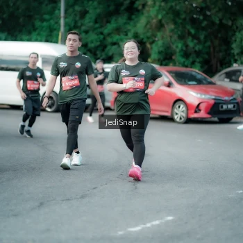 Runner Photo 3905393